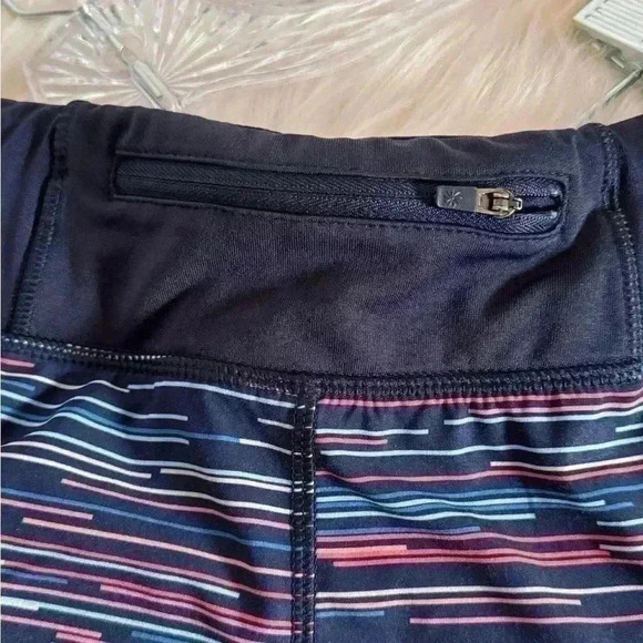 Athleta Ready Set Go striped size XS shorts with two side pockets navy blue pink - Picture 6 of 8